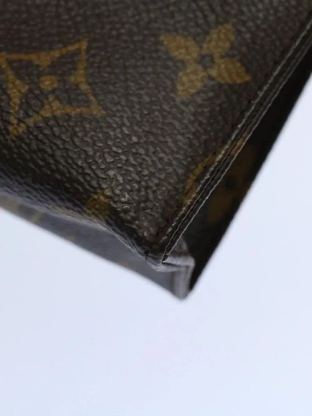 LOUIS VUITTON Monogram Poche Toilette 15 Pouch M47546 LV Auth th4338